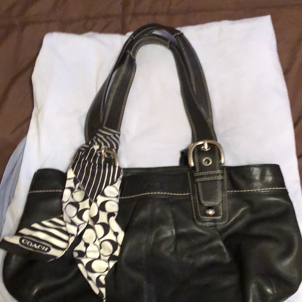 Black leather Coach shoulder bag